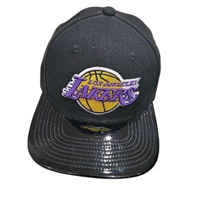 New Era Los Angeles Lakers 9Fifty Snapback Cap Black & Purple 100% Polyester Adj